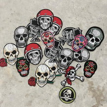 Load image into Gallery viewer, Skull skull & crossbone patches for personalised denim jacket